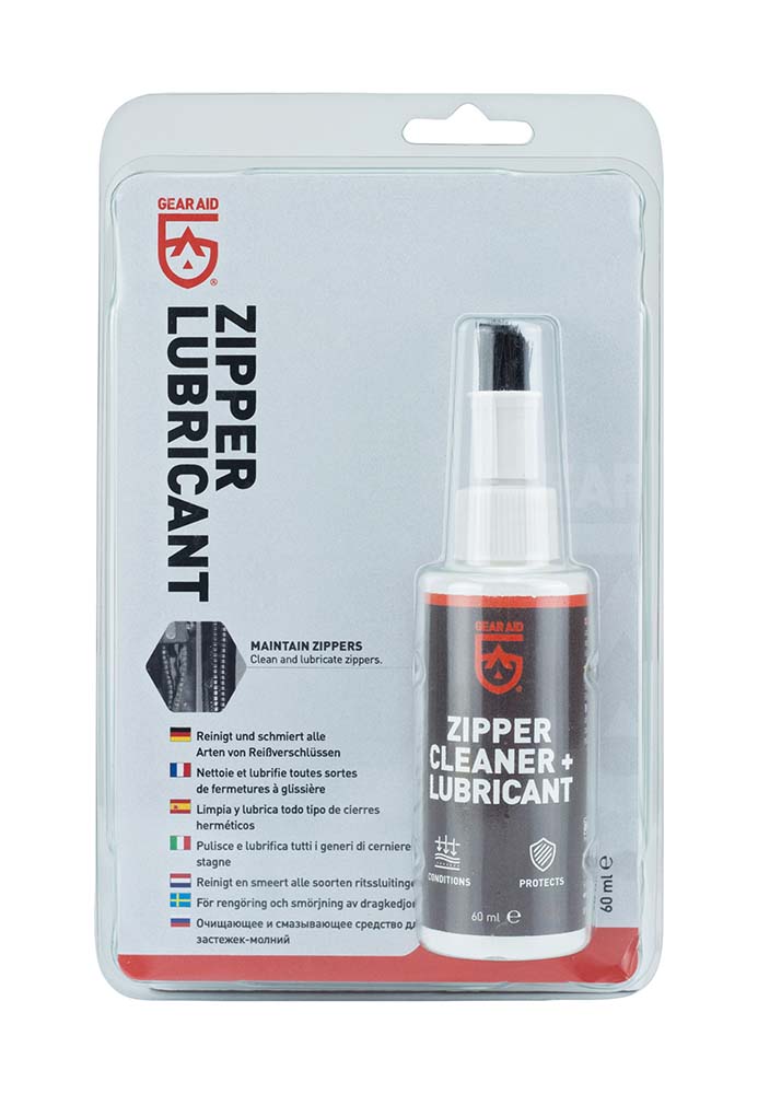 5713054 Zip Care is the ultimate maintenance tool for plastic, nylon and metal zips. Thanks to the unique brush tip, the cleaning agent can be applied between the teeth to remove harmful dirt, sand and salt that can clog the zip.