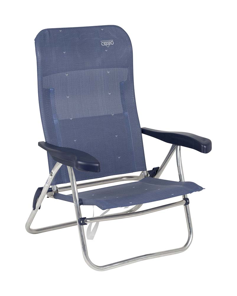 1148196 Een luxe en comfortabele strandstoel. Ideaal voor gebruik op het strand, voor de tent of voor onderweg. Deze stoel is verstelbaar in 7 standen. Daarnaast is deze strandstoel voorzien van comfortabele armleuningen. Deze stoel is zeer compact en mede door de draaglussen gemakkelijk mee te nemen.