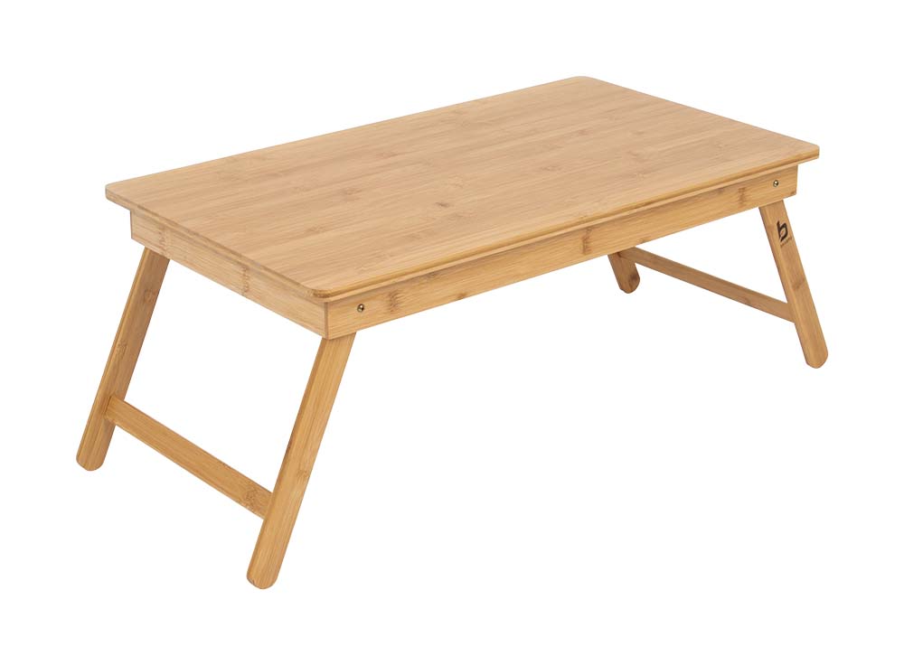 1404313 Una elegante mesa auxiliar de la Urban Outdoor collection. La mesa está hecha íntegramente de bambú, lo que la hace muy resistente. Además, también es resistente al agua. Además, la mesa auxiliar es fácil de llevar consigo, ya que se puede plegar de forma compacta hasta alcanzar un grosor de sólo 6 centímetros.