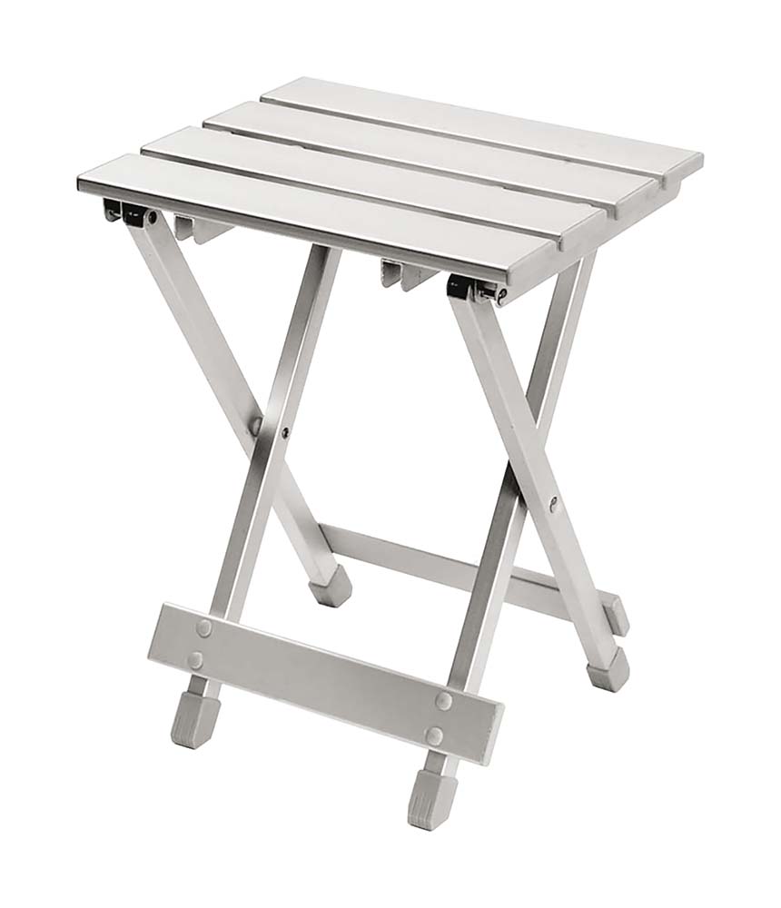 1404362 Una mesa/taburete compacto y plegable. Se puede utilizar como taburete o como mesa. Fabricado en aluminio ligero y equipado con un tablero resistente al agua y al calor. Compacto y fácilmente plegable (LxWxH): 48x30x5 centímetros. Carga máxima: 60 kg.