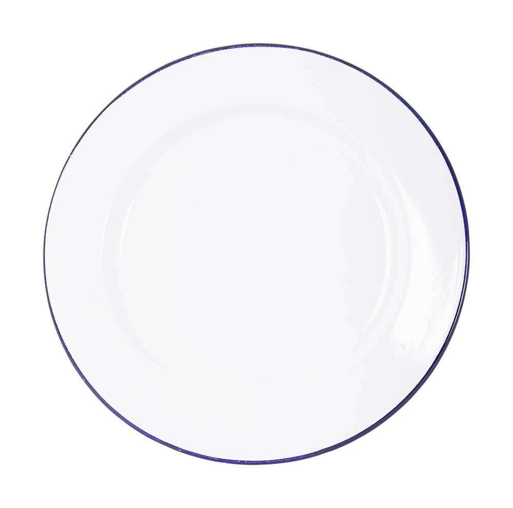 6101526 Un plato esmaltado. Esta resistente placa de acero tiene una capa de esmalte, esta capa dura garantiza una higiene adicional y la robustez de la placa. El esmalte también es inflamable y duradero. El plato está decorado con un borde azul.